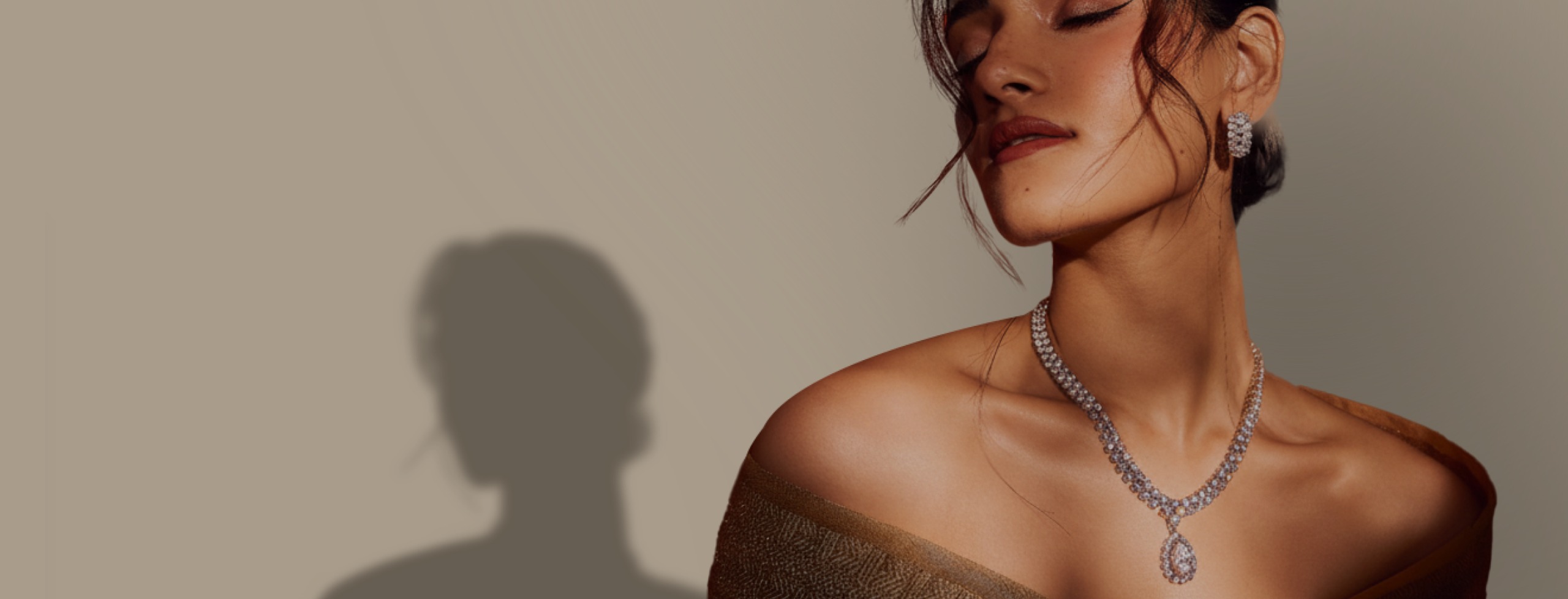 Gold and diamond jewellery product collection
